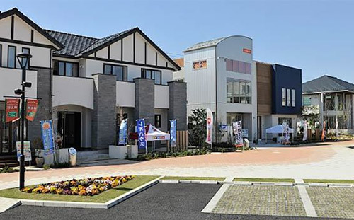 住宅展示場のモデルハウス