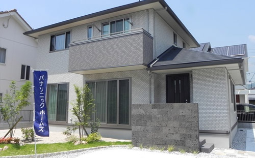 分譲地のモデルハウス